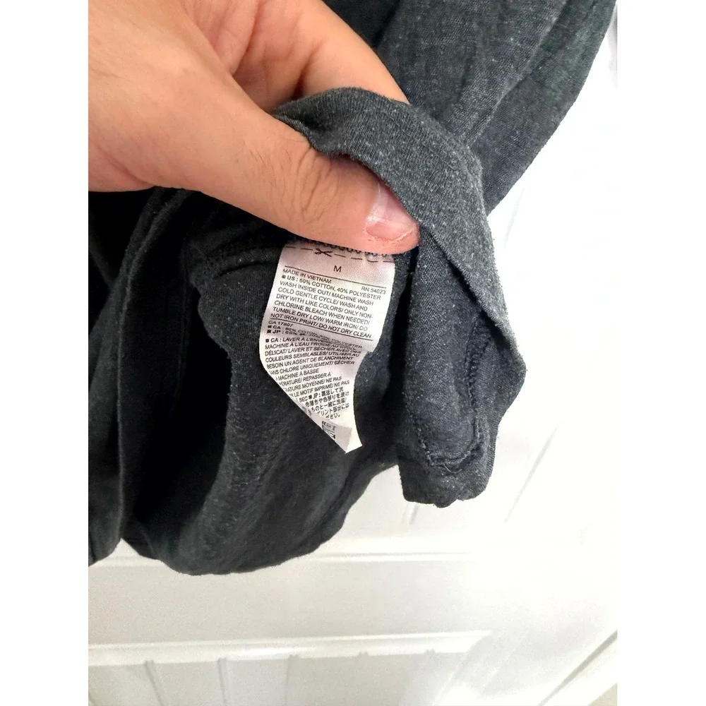 Banana Republic Premium Wash Tee Mens Medium Gray Short Sleeve Crewneck T-Shirt